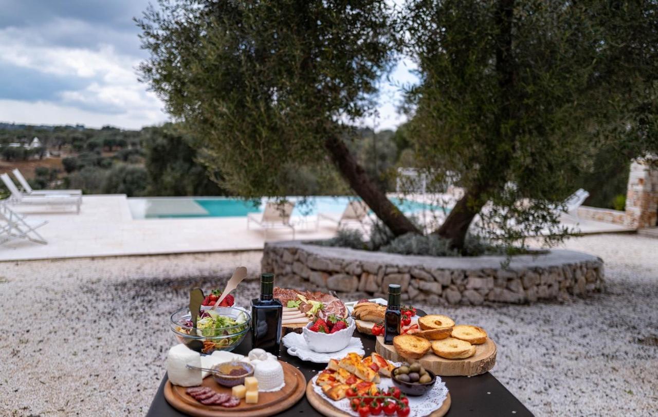 Relais Trulli Le Icone Bed and Breakfast Ostuni Eksteriør billede